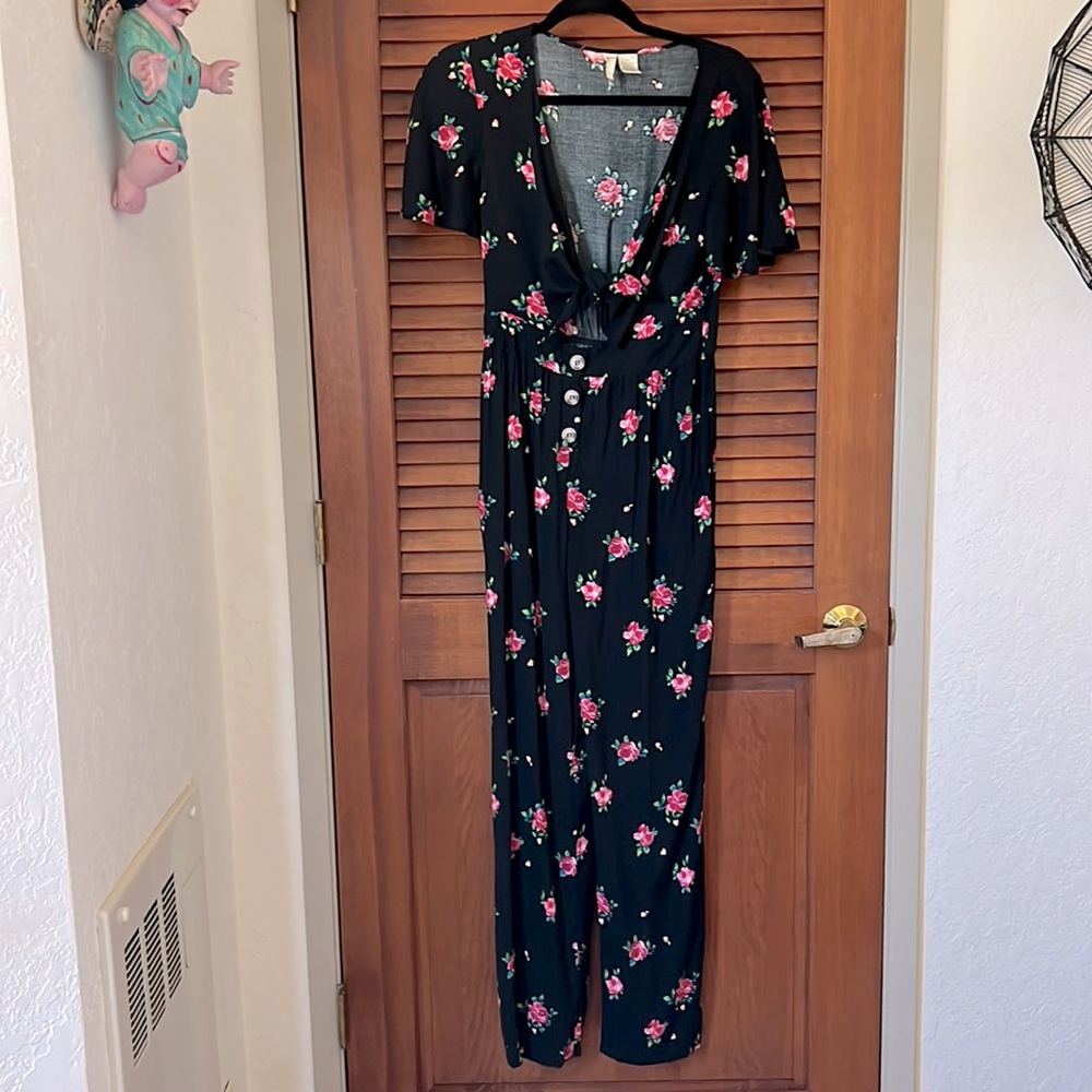 Mimi Chica Black Floral Jumpsuit Wide Leg Tie Front Button Closure